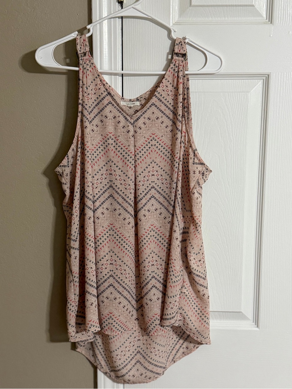 Maurices Blush Printed V-Neck Sleeveless Tank